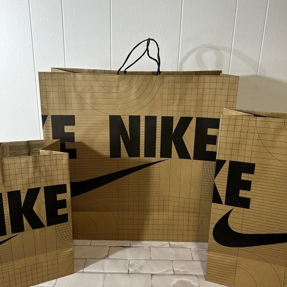 NEW Box Of 150 NIKE Swoosh Medium Brown Recycled Paper Retail Shopping Gift Bags